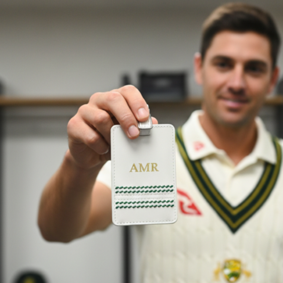 Personalised White Cricket Luggage Tag