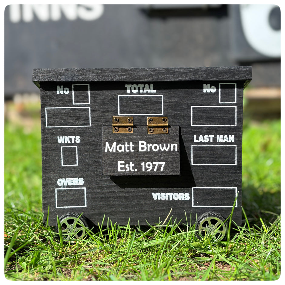 Personalised Cricket Scoreboard Desk Tidy –  Desktop Accessory for Cricket Fans