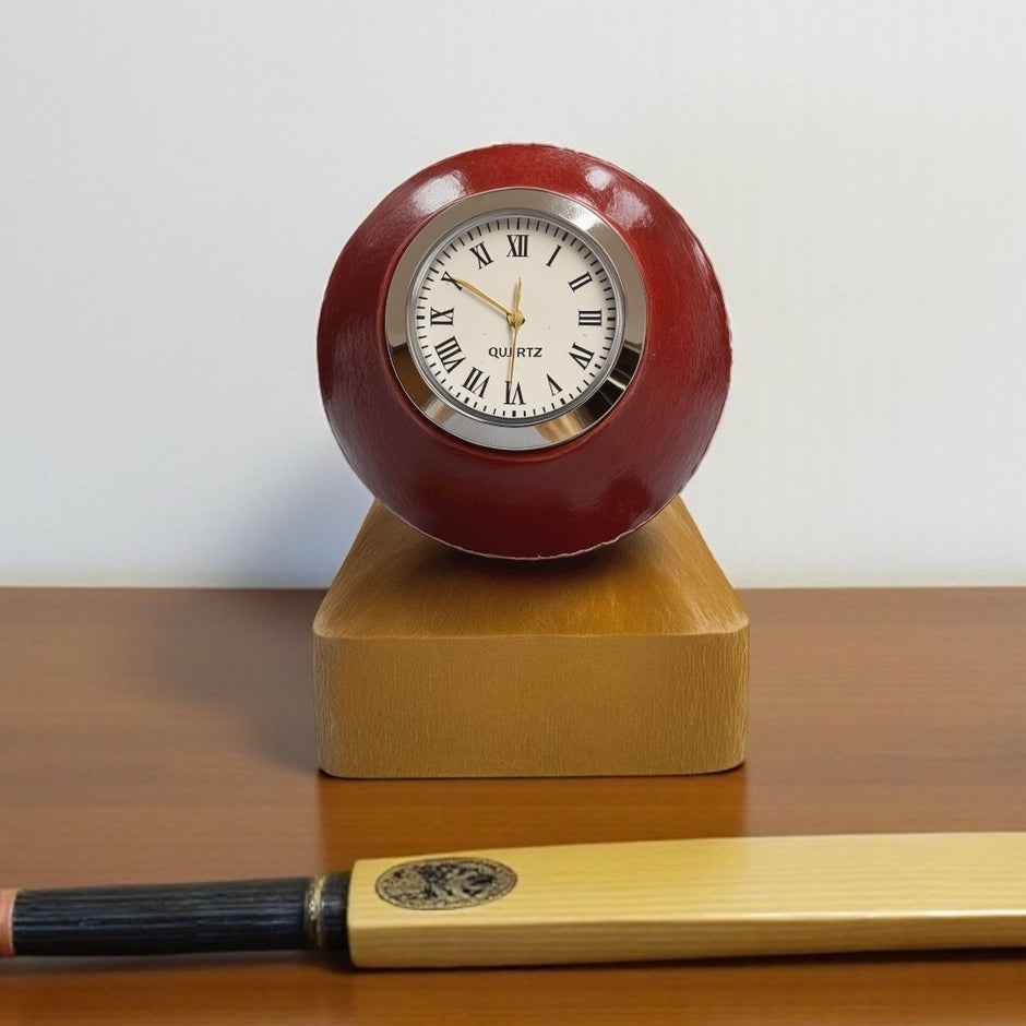 Personalised Cricket Clock – Handcrafted Gift for Cricket Fans