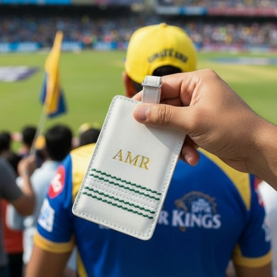 Personalised White Cricket Luggage Tag